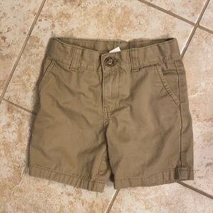 Khaki boys shorts 3T